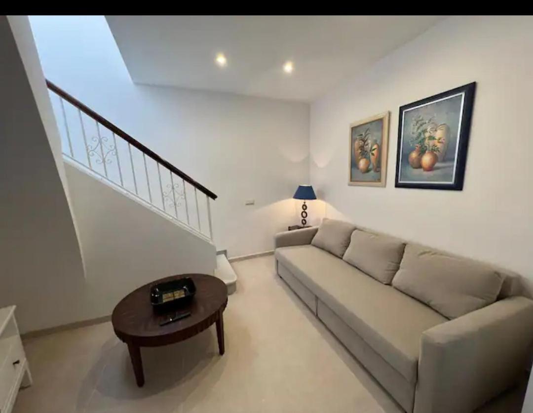 Apartamento La Canela Нерха Екстер'єр фото