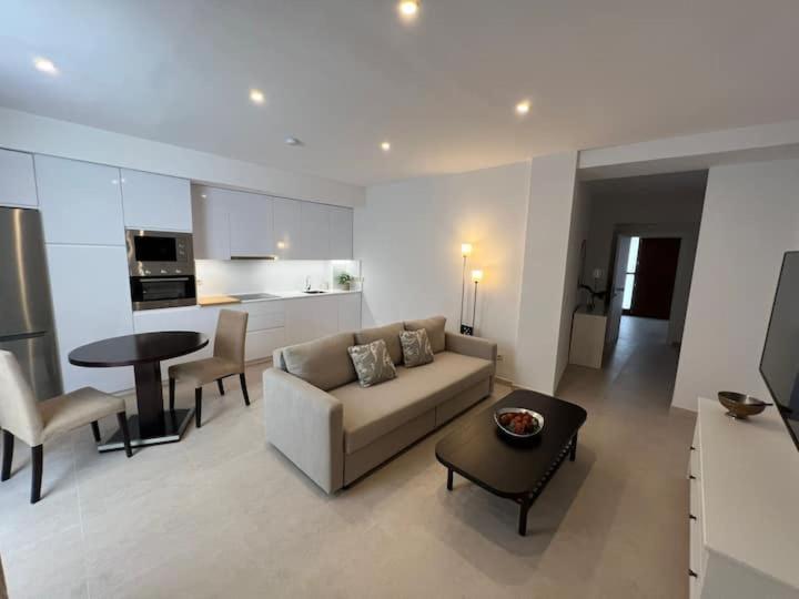 Apartamento La Canela Нерха Екстер'єр фото