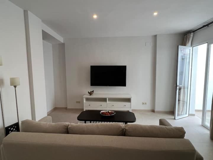Apartamento La Canela Нерха Екстер'єр фото
